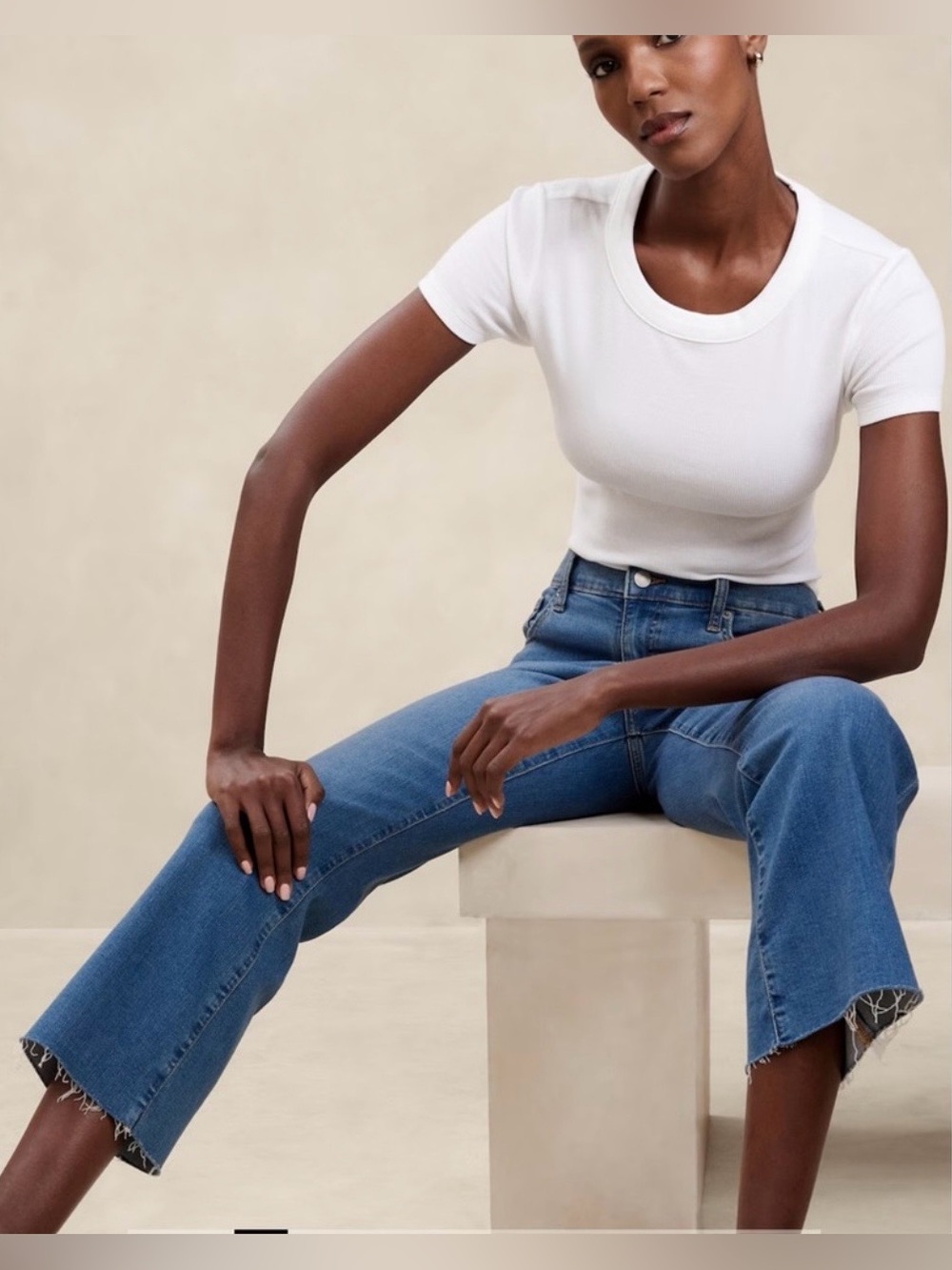 Banana Republic High Rise Bootcut Cropped Frayed  Hem Women’s Jeans 10